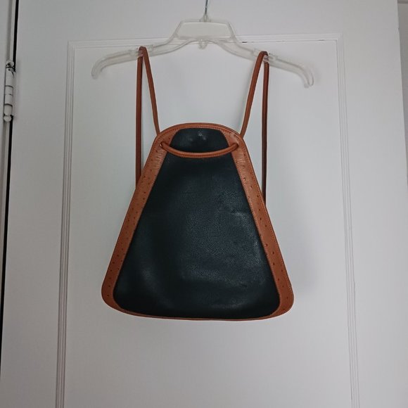 unbranded | Bags | Vintage Triangle Black Pebble Leather Edged In Tan ...
